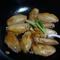 大喜大牛肉粉试用之:香葱烧鸡翅的做法图解6