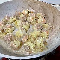 爱上蛋包煎饺（生煎饺子、生煎小笼包、生煎馄饨）的做法图解12