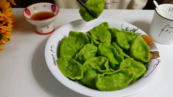 超简单的猪肉韭菜馅饺子