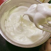 属于新年草莓淡奶巧克力戚风蛋糕的做法图解7