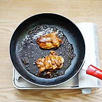煎鸡腿肉-丘比沙拉汁日式口味的做法图解9