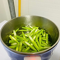 芦笋炒虾仁的做法图解1