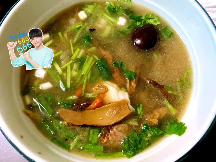 冬日温补野菌仔鸡汤的做法