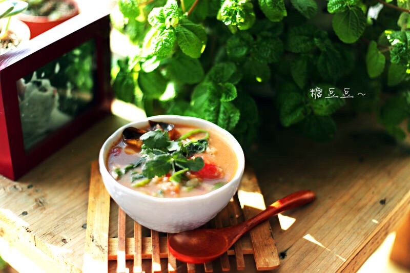 骨汤疙瘩汤的做法图解1