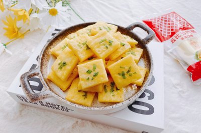 香葱沙拉吐司块