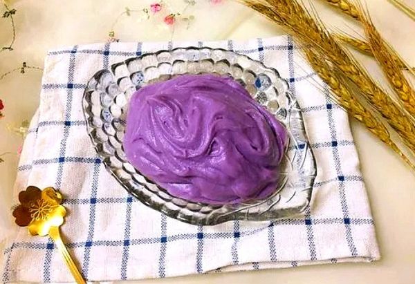 日式冰面包之奶香紫薯芋泥馅