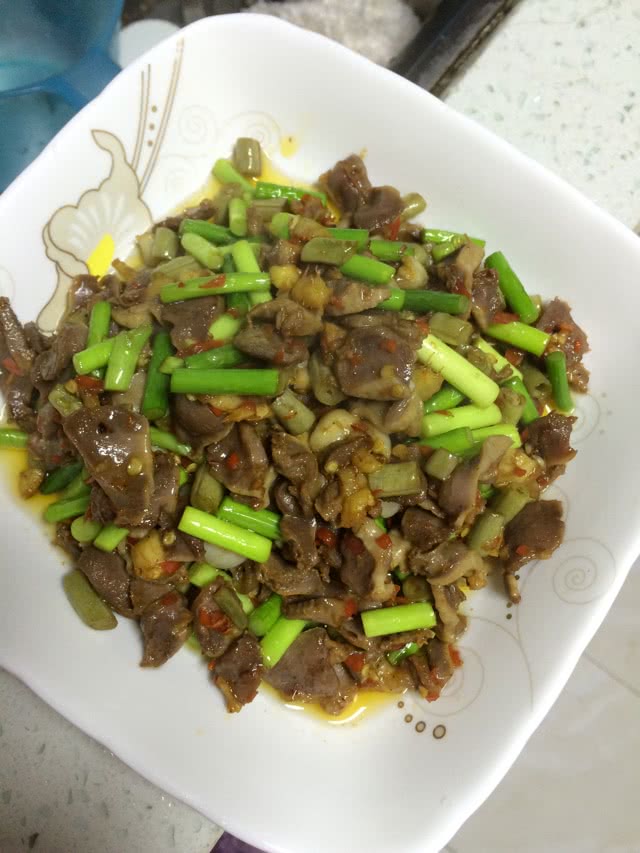 蒜苗酸辣鸡杂的做法图解7