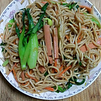 香肠炒面（火腿肠）的做法图解5