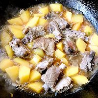 红烧排骨炖土豆的做法图解10