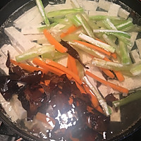 三鲜豆腐钵#我要上首页清爽家常菜#的做法图解4