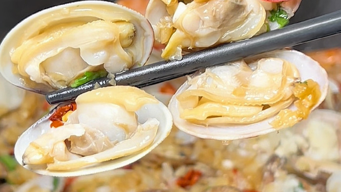 蒜蓉花甲粉丝煲
