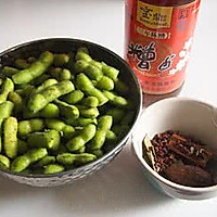 香糟毛豆的做法图解1