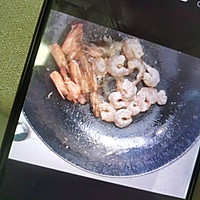 虾仁菌菇西兰花豆腐汤的做法图解4