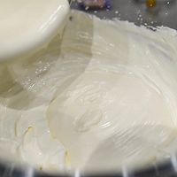 口感超棒的免烤蛋糕【酸奶冻芝士】的做法图解8