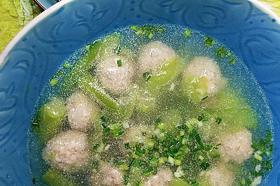 丝瓜猪肉丸子汤