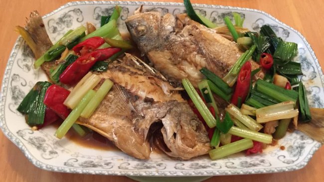 香煎黄翅酱油水的做法