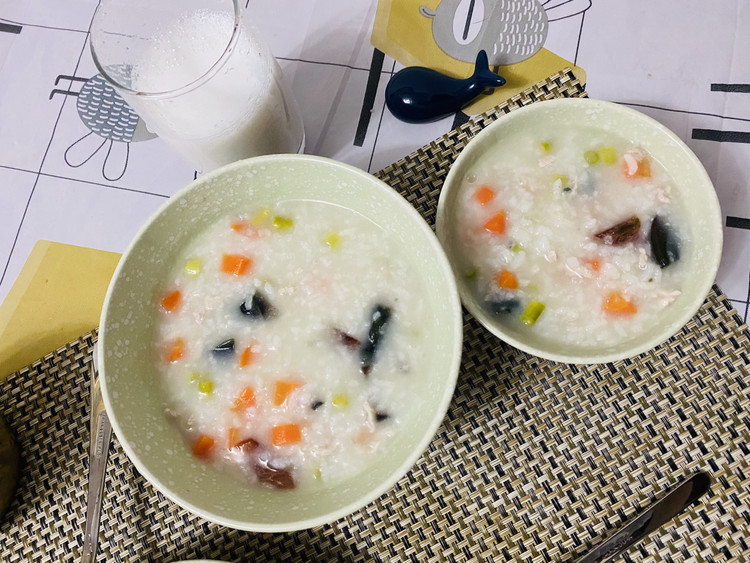 皮蛋瘦肉蔬菜粥的做法