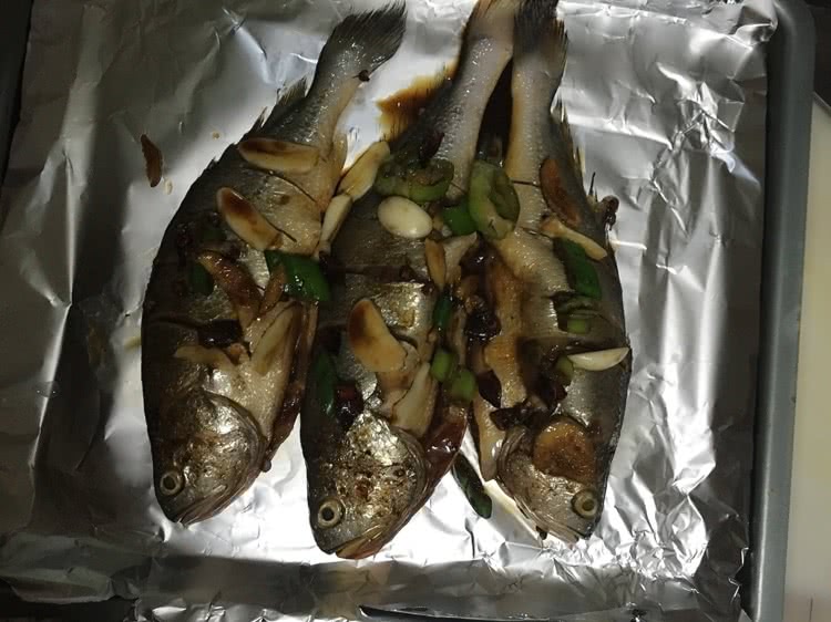 烤小黄鱼的做法图解2