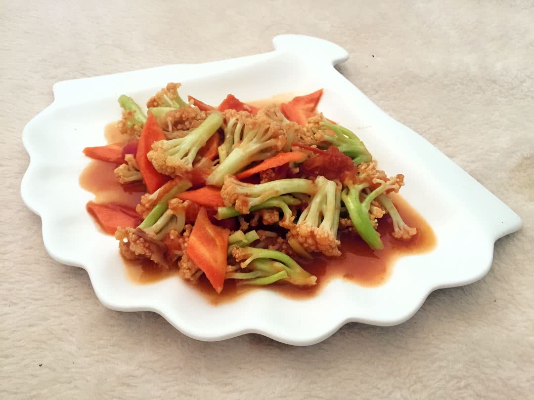 Stir fried vegetable with tomato