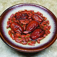 红枣枸杞鸡胸的做法图解3