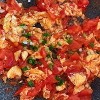 #做道懒人菜，轻松享假期#西红柿炒鸡蛋的做法图解5