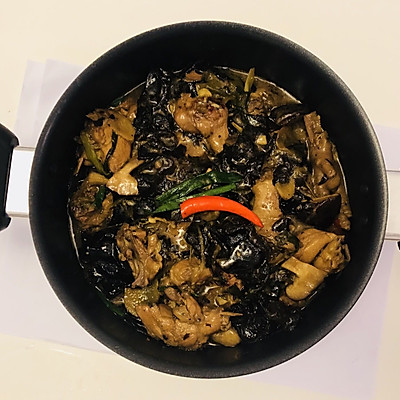 木耳香菇炖/炒鸡