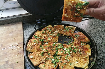 超简单电饼铛烤豆腐