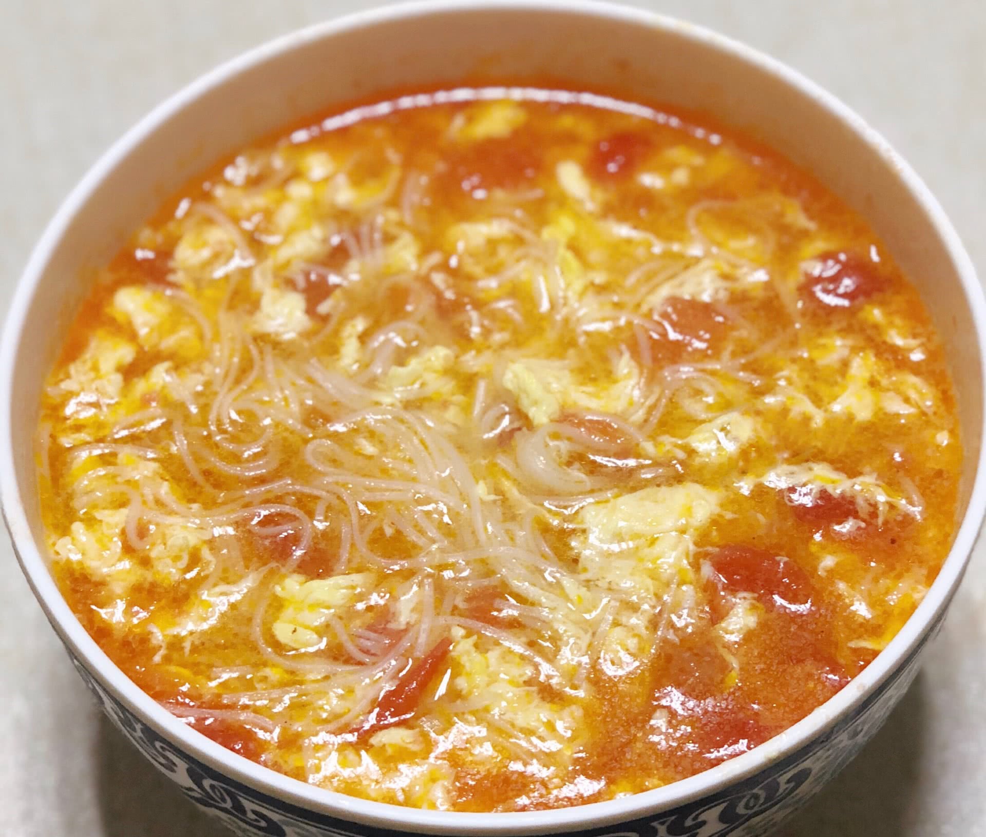 家常菜西红柿鸡蛋汤怎样做好吃？秘诀在这里，这样做汤浓味更美|鸡蛋汤|西红柿|鸡蛋_新浪新闻