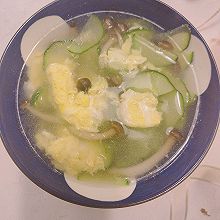 #素食主义#海鲜菇蛋花汤