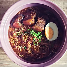 卤肉面