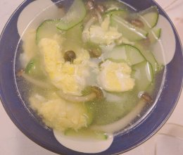 #素食主义#海鲜菇蛋花汤的做法