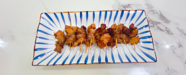 【孕妇食谱】牙签鸡肉串，可烤可炸，外焦里嫩，人间美味！的做法