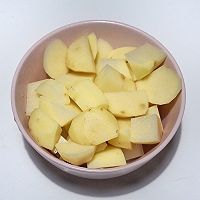 鲜奶土豆浓汤的做法图解3