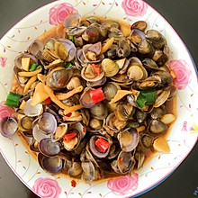 鲜椒炒沙蚬（蛤蜊，蚬子），一盘成本不到四块钱的下饭菜！