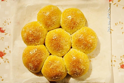 梅花芸豆馅面包