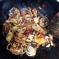 香辣蟹炒年糕的做法图解7