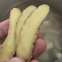 板栗椰子煲猪展鸡爪汤的做法图解8