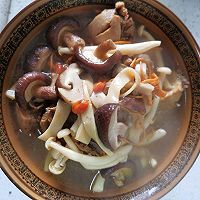 菌王鸡汤的做法图解10