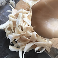 秀珍菇豆腐汤羹的做法图解1
