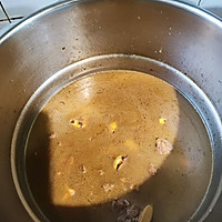 板栗芋儿烧牛肉的做法图解9