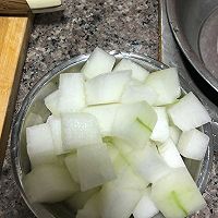 莲子薏米冬瓜排骨汤的做法图解2
