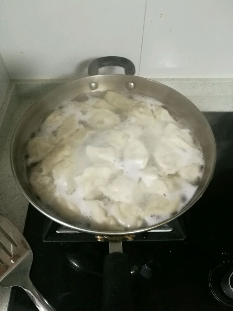 煮速冻饺子的做法