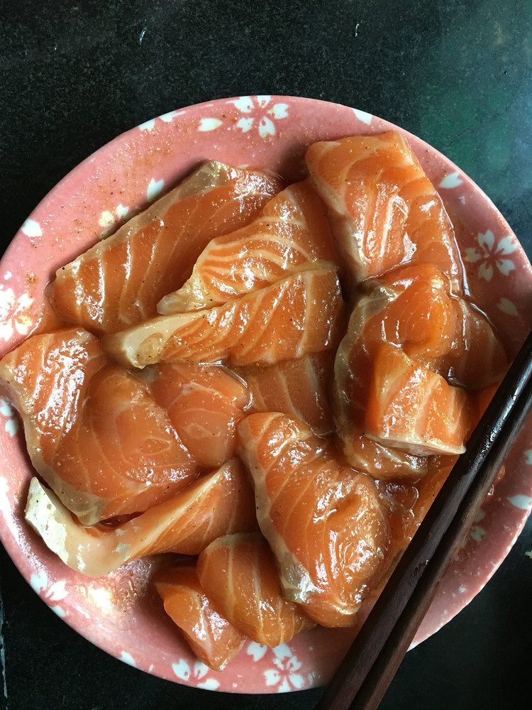 简单的煎三文鱼的做法