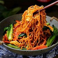 火腿炒方便面的做法图解9