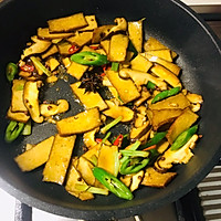 香煎豆干的做法图解6