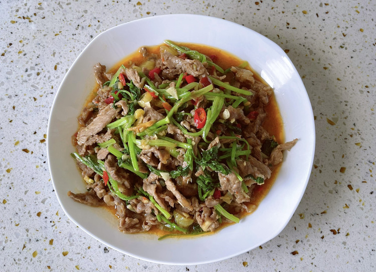 1分钟 小炒黄牛肉的做法