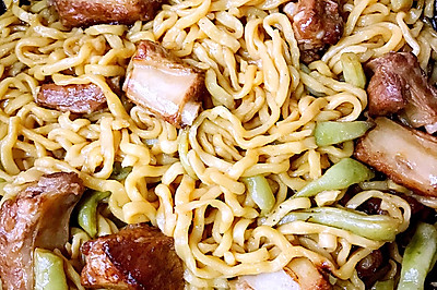 排骨豆角焖面