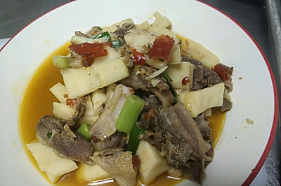 毛笋盐鸡煲