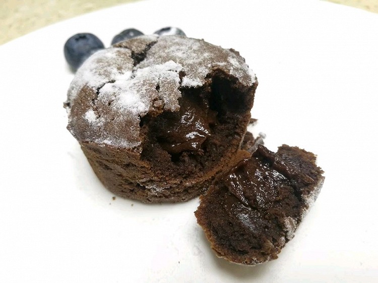 岩溶巧克力蛋糕的做法