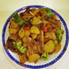 土豆爱上回锅肉